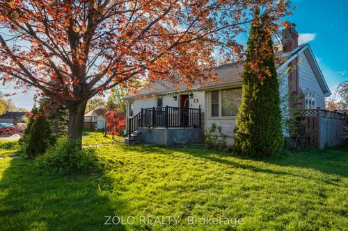 13 Foster Rd, Mississauga, ON, L4T1C3 | Card Image