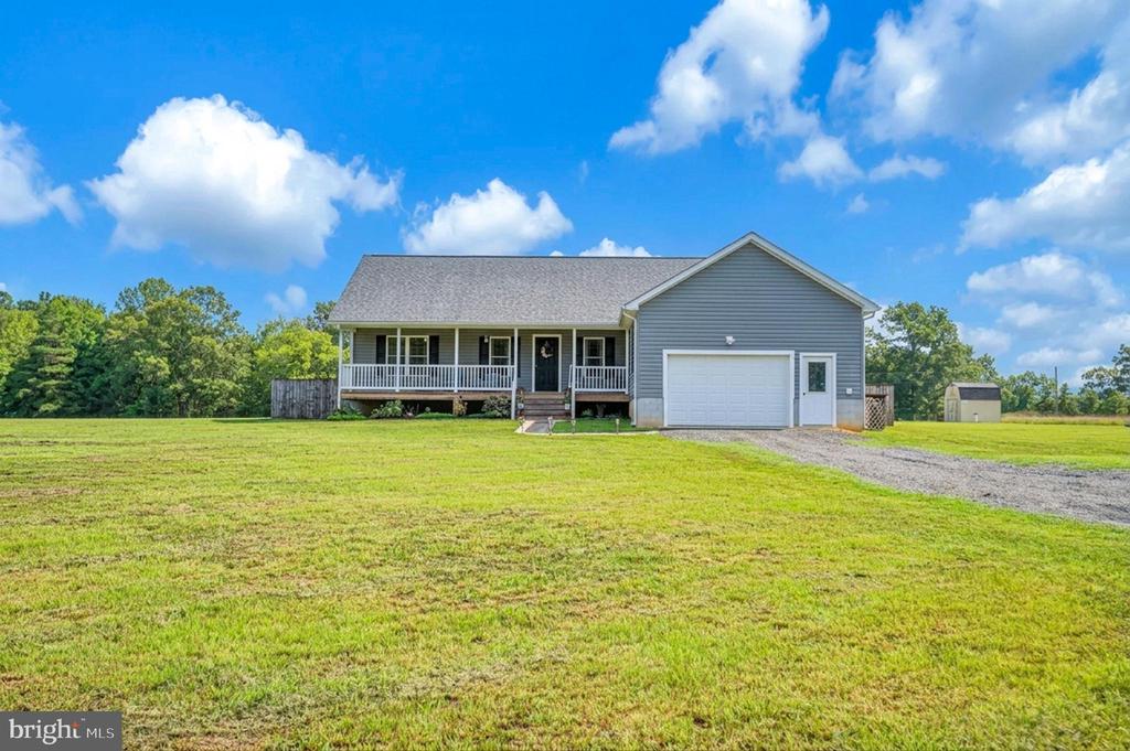 Residential in RHOADESVILLE 3