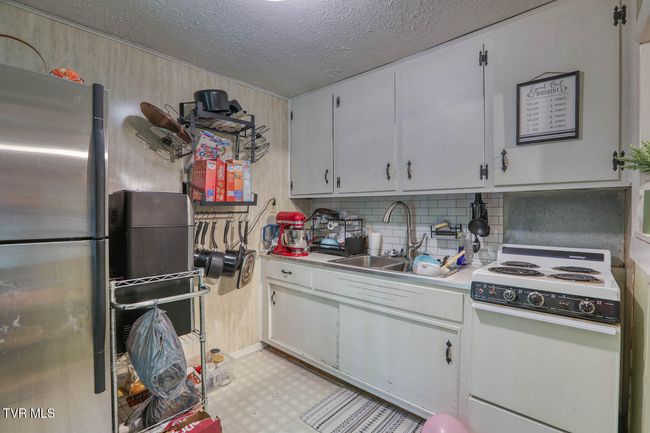 18241828 Netherland Inn Rd, House other with 2 bedrooms, 1 bathrooms and null parking in Kingsport TN | Image 46