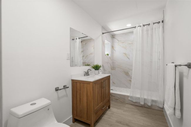 Master Bathroom | Image 14
