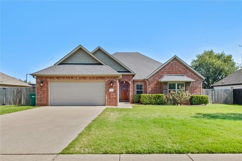 236 Ranalli Ave, Tontitown, AR, 72762-8957 | Card Image