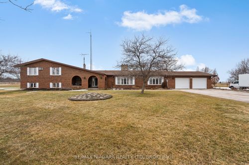 11292 Golf Course Rd, Wainfleet, ON, L0S1V0 | Card Image
