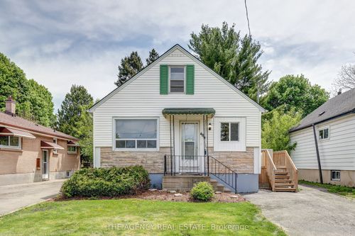 489 Salisbury St, London, ON, N5Y3B4 | Card Image