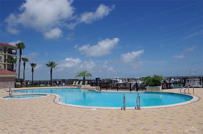 3303 - 301 E Houston St, Condo with 2 bedrooms, 2 bathrooms and null parking in Port Isabel TX | Image 38