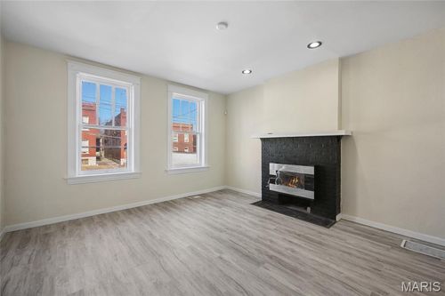 816 Mclaran Ave, Saint Louis, MO, 63147-1920 | Card Image