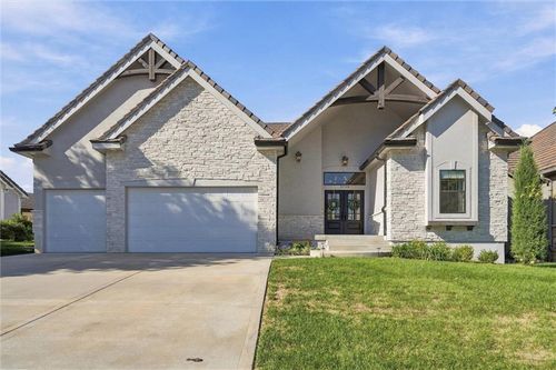 3908 Redspire, Lee's Summit, MO, 64064-1695 | Card Image