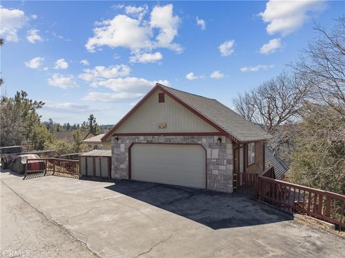 1171 Grass Valley Rd, Lake Arrowhead, CA, 92352 | Card Image