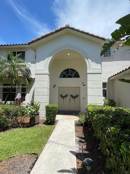 558-558 Stonemont Dr, Weston, FL, 33326 | Card Image