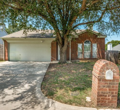5105 Foley Dr, Arlington, TX, 76013-5328 | Card Image