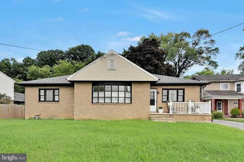 3120 Oley Turnpike Rd, MOUNT PENN, PA, 19606-2812 | Card Image