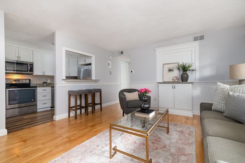 apt-12-302 Commercial St, Braintree, MA, 02184-3535 | Card Image
