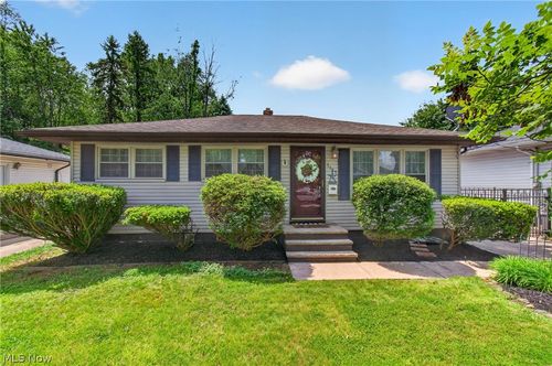 1105 Birch Ln, Cleveland, OH, 44109-3527 | Card Image