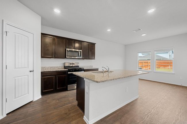 164 Frogmore Loop, House other with 4 bedrooms, 3 bathrooms and 2 parking in Uhland TX | Image 9