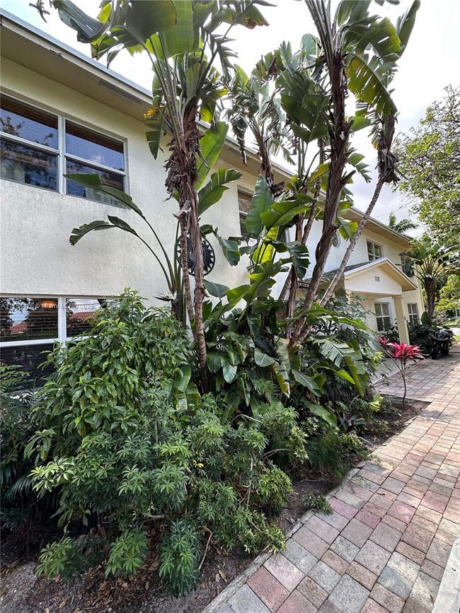 APT-1 - 530 Ne 15 Th Ct, Condo with 2 bedrooms, 1 bathrooms and null parking in Fort Lauderdale FL | Image 17