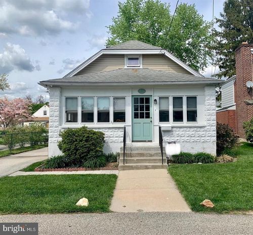 209 Ash Rd, WALLINGFORD, PA, 19086-7161 | Card Image