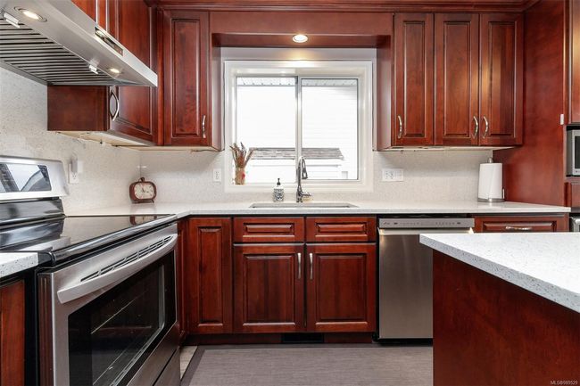 5958 Tweedsmuir Cres, House other with 3 bedrooms, 2 bathrooms and 4 parking in Nanaimo BC | Image 9