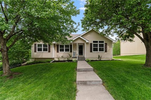 8903 Ne 109th St, Kansas City, MO, 64157-1195 | Card Image