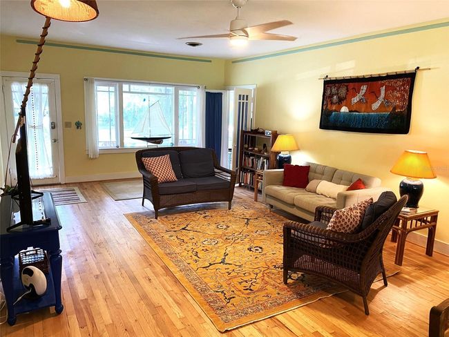 808 Faulkner St, House other with 3 bedrooms, 1 bathrooms and null parking in NEW SMYRNA BEACH FL | Image 4
