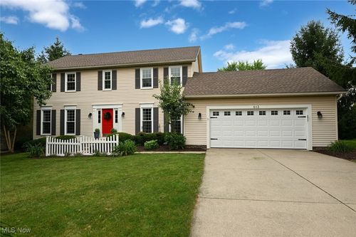 813 Silverberry Ln, Hudson, OH, 44236-4621 | Card Image