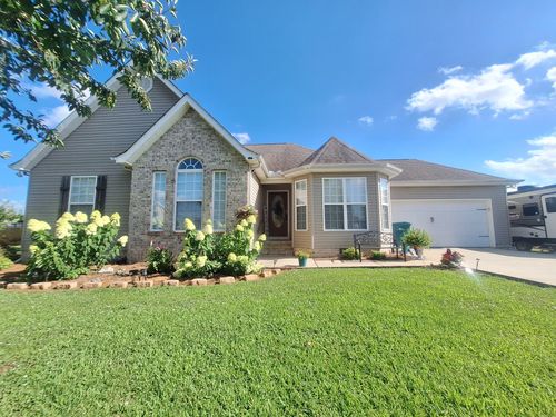 131 Charlotte Dr, Winchester, TN, 37398-3379 | Card Image