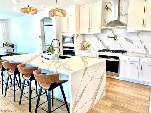 6 Sun Lily Ln, Henderson, NV, 89011-3791 | Card Image