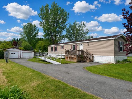 22 Peryea Dr, Plattsburgh, NY, 12901-3136 | Card Image