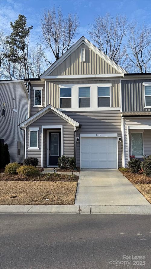 5336 Somerset Hill Ln, Charlotte, NC, 28269-4938 | Card Image