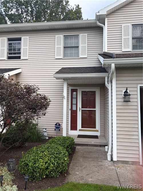 623 Strand Pond Circle, Webster, NY, 14580 | Card Image