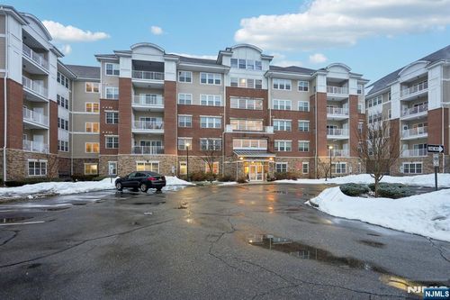 5203 Warrens Way, Wanaque, NJ, 07465-1653 | Card Image