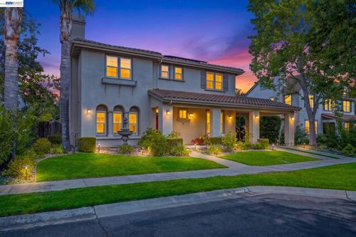 2413 Rees Cir, Livermore, CA, 94550-7199 | Card Image