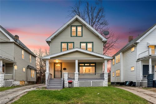 7914 Dorver Ave, Cleveland, OH, 44105-5844 | Card Image