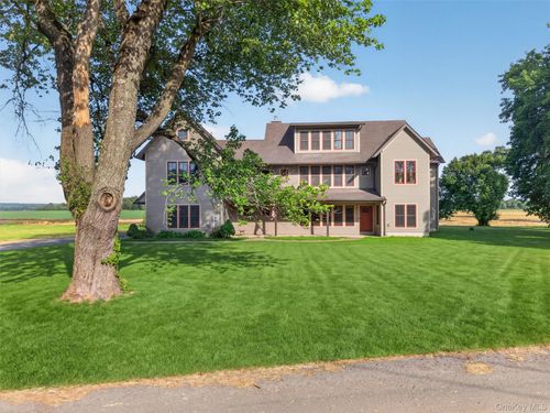 231-231-233 Celery Ave, New Hampton, NY, 10958 | Card Image
