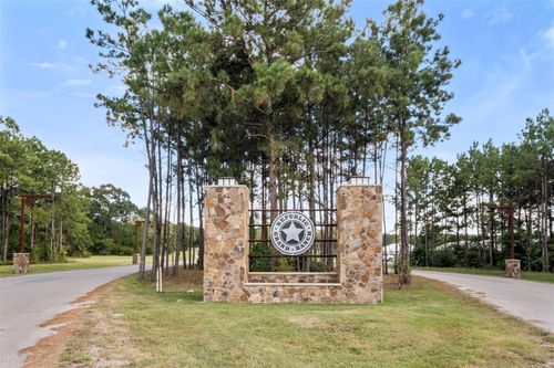 12775 Oak Barrel Rd, Willis, TX, 77378-1789 | Card Image