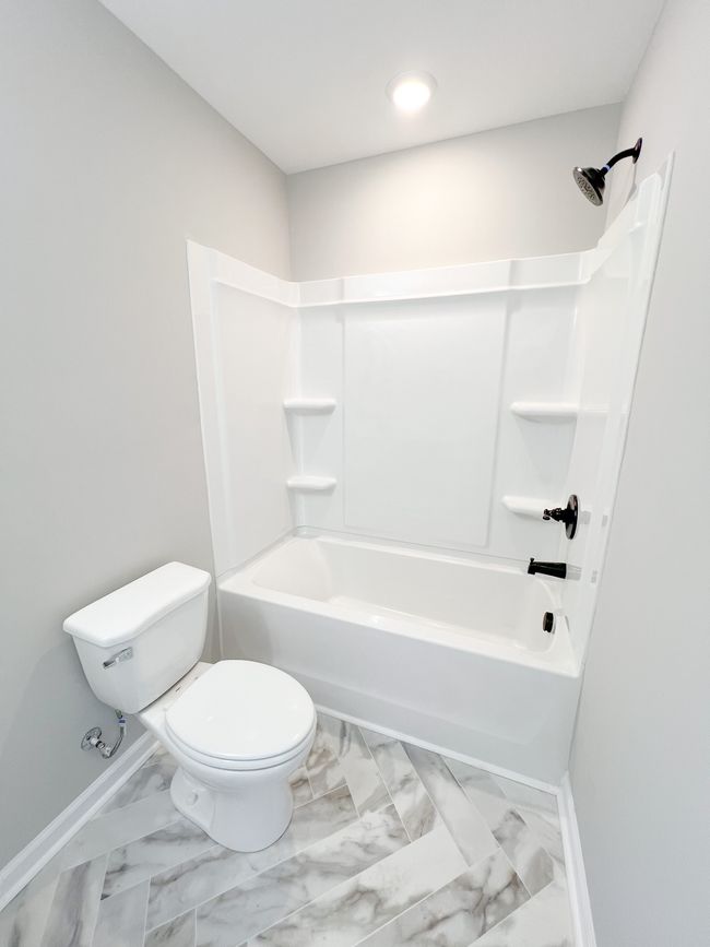 E - 2208 Eldos Trace Cir, Condo with 2 bedrooms, 3 bathrooms and 2 parking in Clarksville TN | Image 14