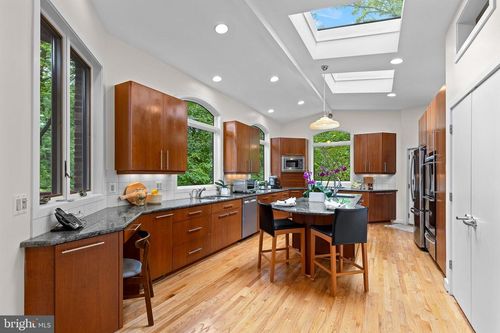 3440 Mansfield Rd, FALLS CHURCH, VA, 22041-1427 | Card Image