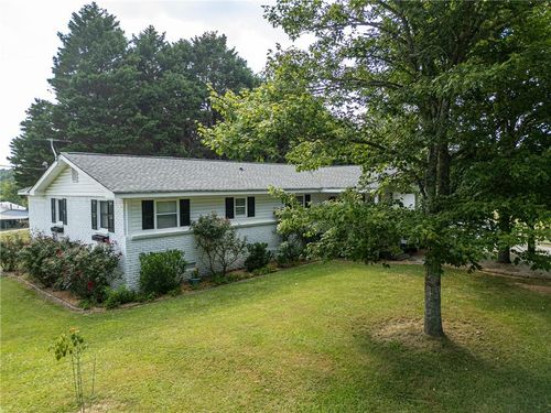 5525 Ashland Farm Rd Sw, Oxford, GA, 30054-3369 | Card Image