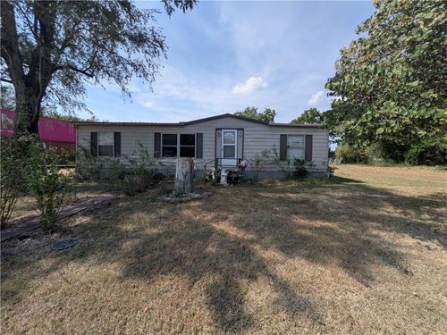 208 S Plum St, Holden, MO, 64040-1147 | Card Image