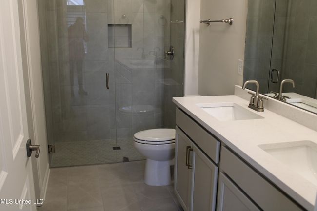 Primary Bath | Image 13