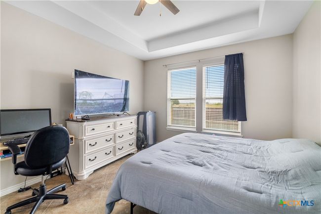 211 Amberglow Ct, House other with 3 bedrooms, 2 bathrooms and null parking in Victoria TX | Image 12