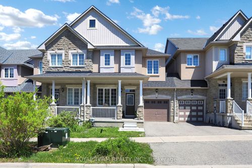 15 Bond Lake Park St, Richmond Hill, ON, L4E5C3 | Card Image