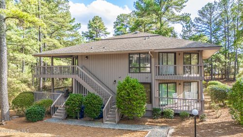 422 Foxcroft Cir, Jackson Springs, NC, 27281-9724 | Card Image