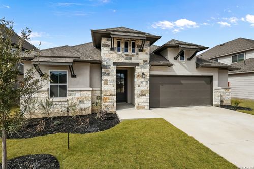 133 Heidi Hl, Castroville, TX, 78009-3527 | Card Image