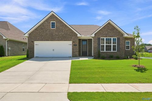 132 Cowdray Cir, Toney, AL, 35773-4000 | Card Image