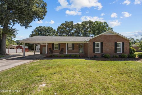 5137 Carr Dr, Grifton, NC, 28530-8352 | Card Image