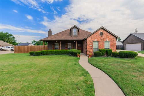 1308 Madeline St, Commerce, TX, 75428-3751 | Card Image