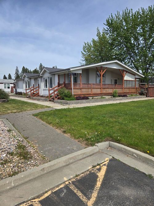 407 E H St, Deer Park, WA, 99006-5037 | Card Image