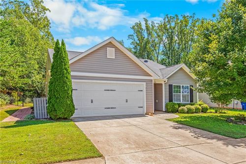 1466 Weatherend Dr, Rural Hall, NC, 27045-9818 | Card Image