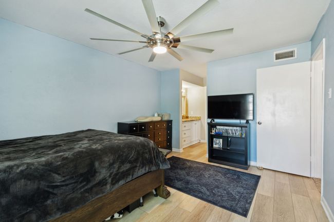 724 Creekwood Ct, Townhouse with 2 bedrooms, 2 bathrooms and null parking in Lewisville TX | Image 14
