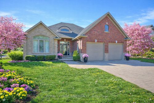 45 Timber Creek Cres, Welland, ON, L3B1E4 | Card Image