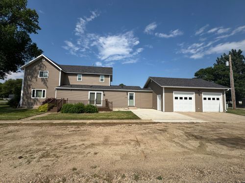 105 2nd St, Mellette, SD, 57461-2126 | Card Image